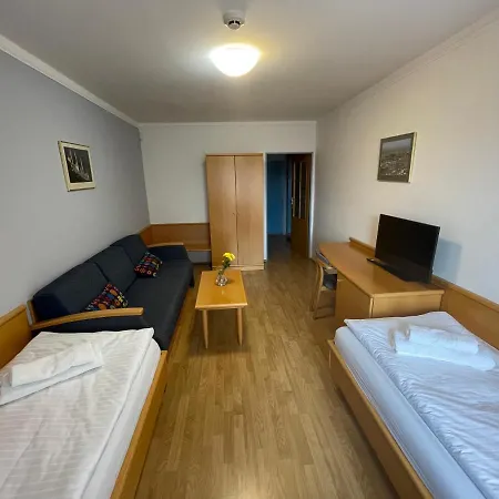 Hotel Laguna & Restaurant Ceske Budejovice Exteriér fotografie